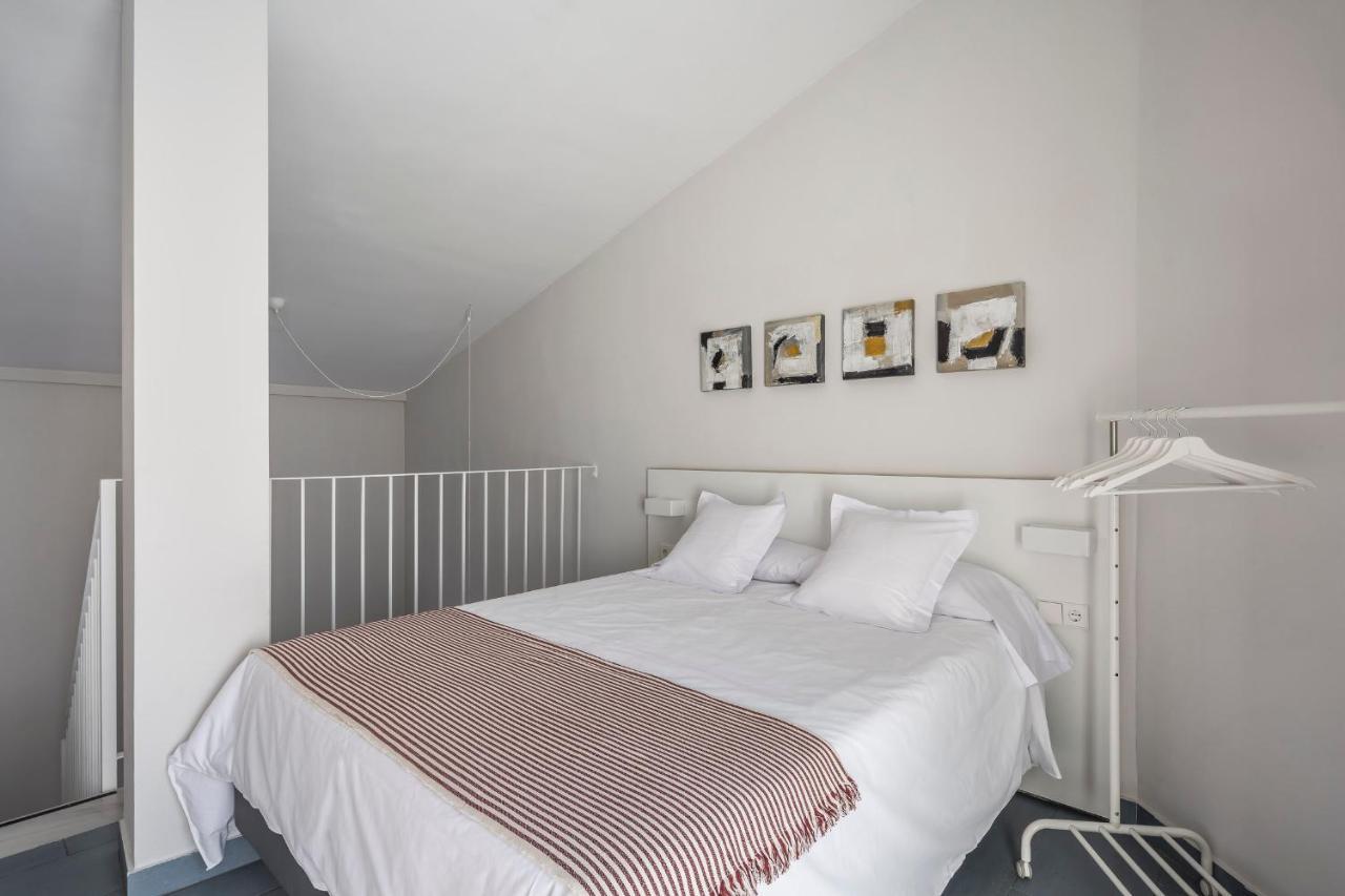 Mon Suites Carmen Валенсия Экстерьер фото