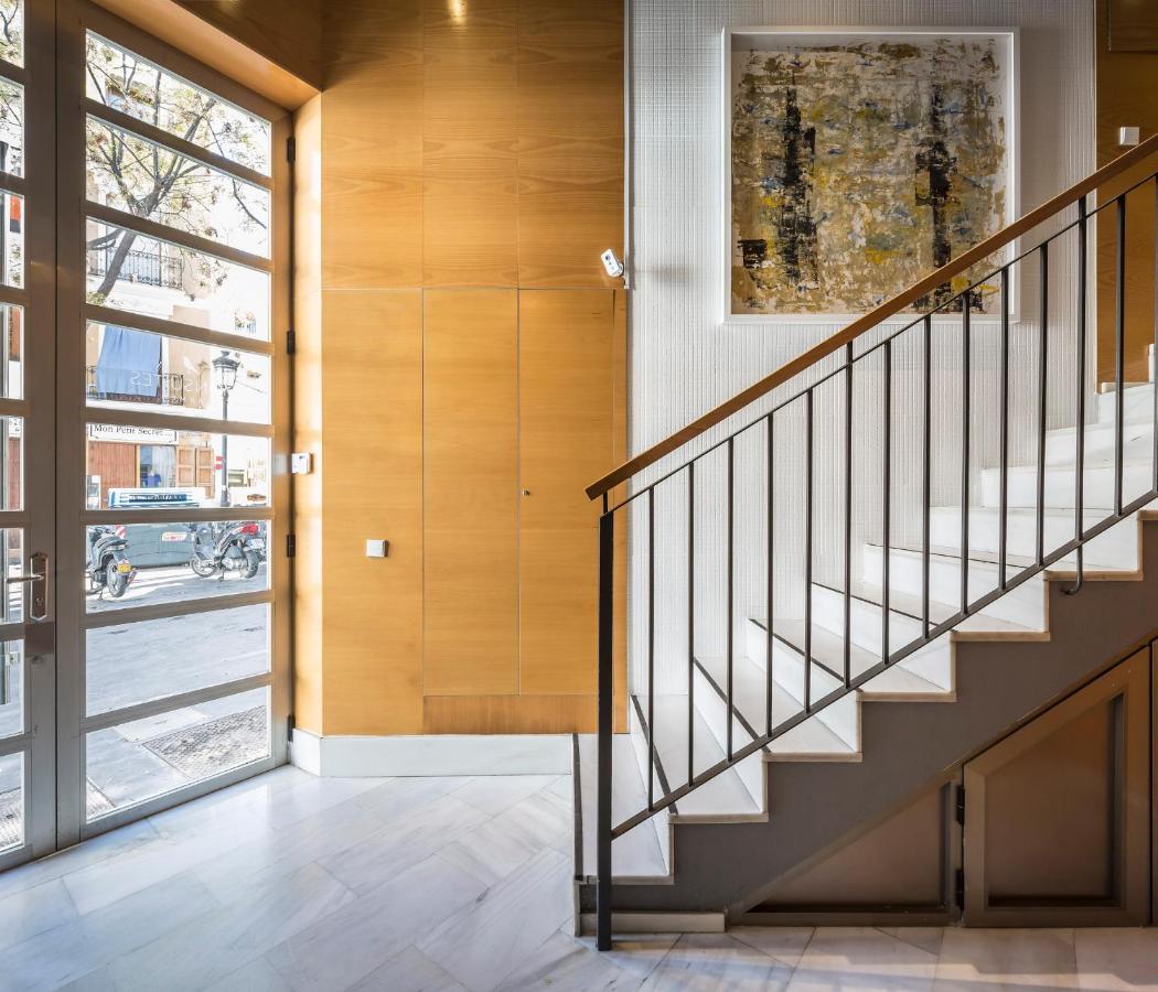 Mon Suites Carmen Валенсия Экстерьер фото