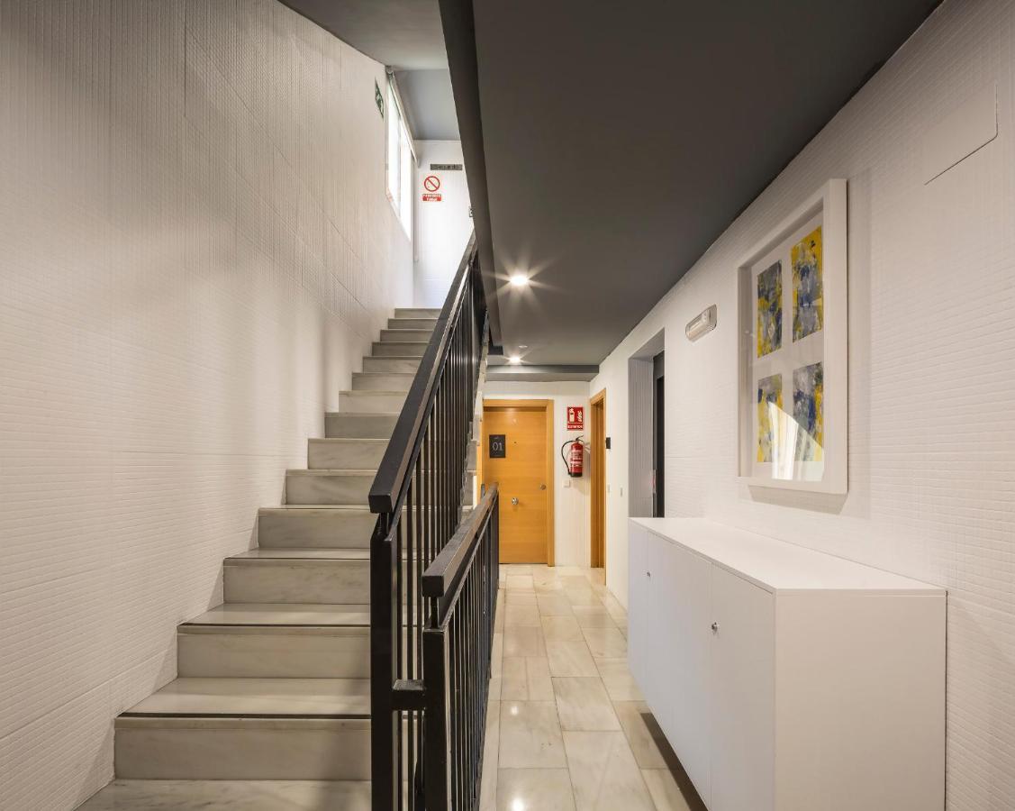 Mon Suites Carmen Валенсия Экстерьер фото